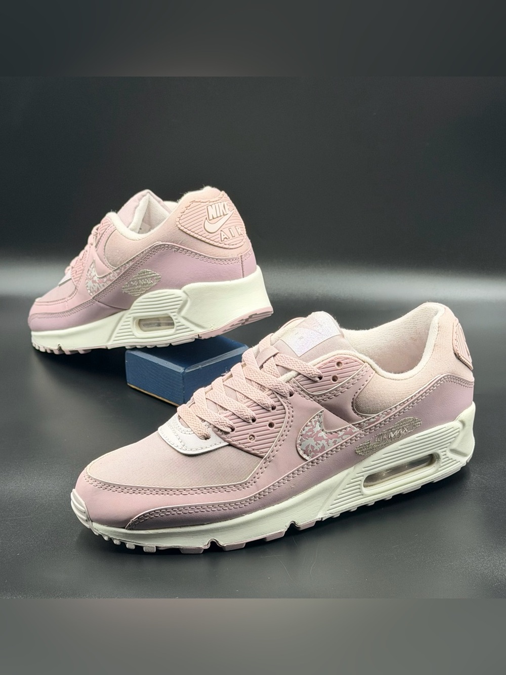 Nike Wmns Air Max 90 'Plum Fog Camo' - Picture 8 of 13